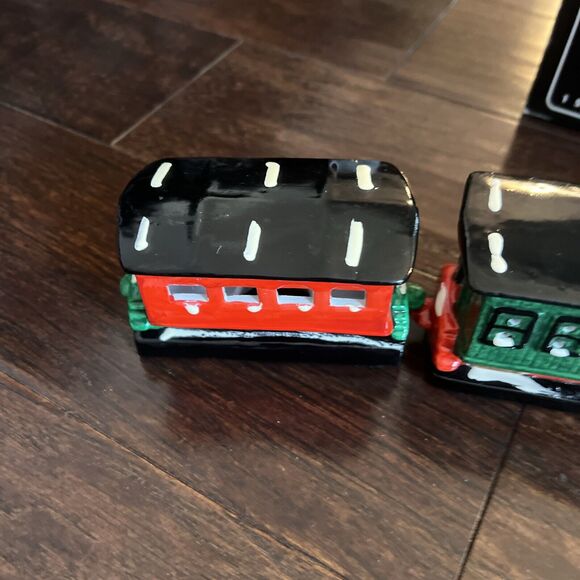 VTG KURT S ADLER, INC. FINE EARTHENWARE TRAIN SET Christmas Village NO CORD/BULB - Picture 6 of 14